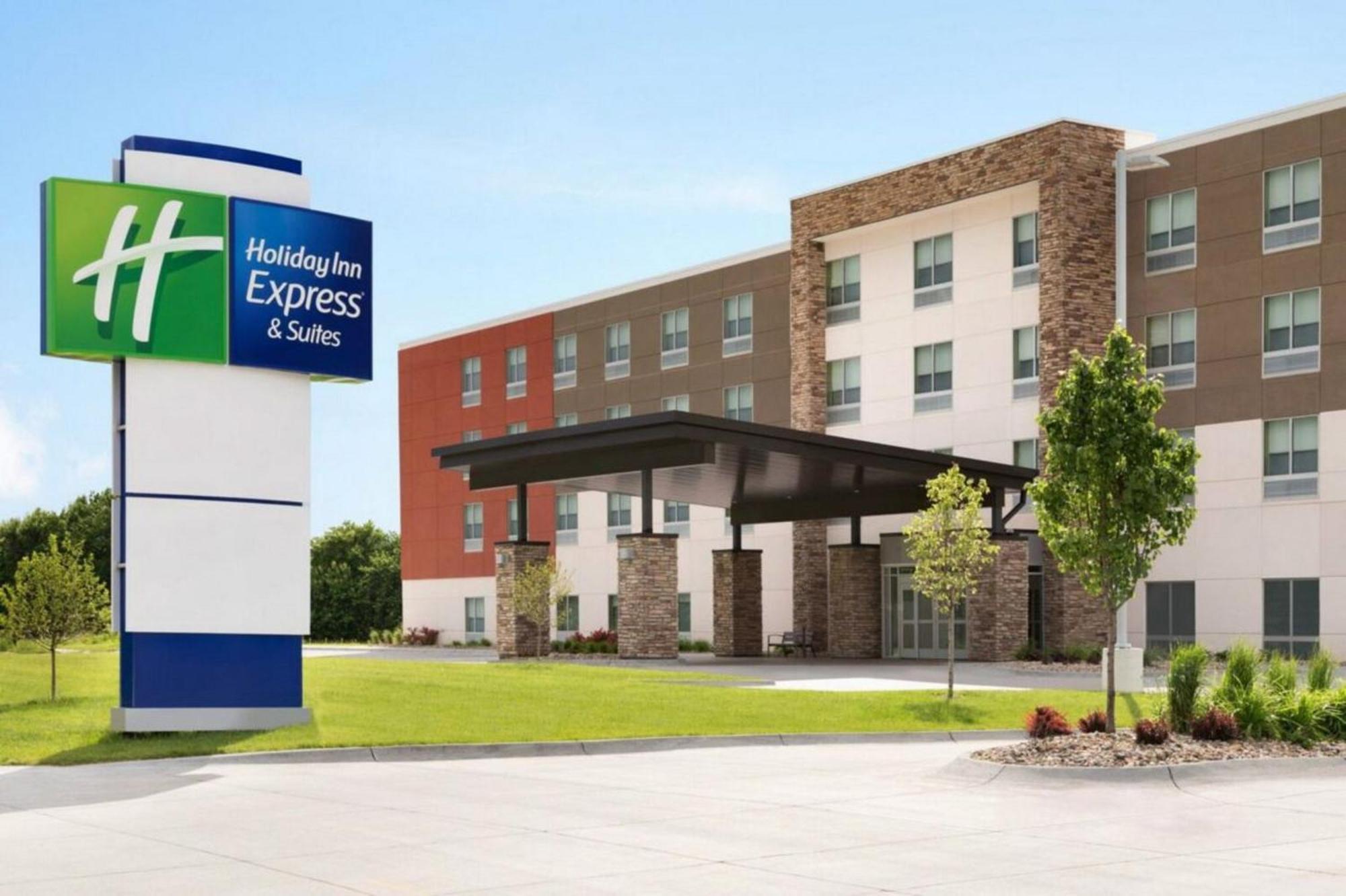 Holiday Inn Express & Suites Macclenny By Ihg Exterior photo