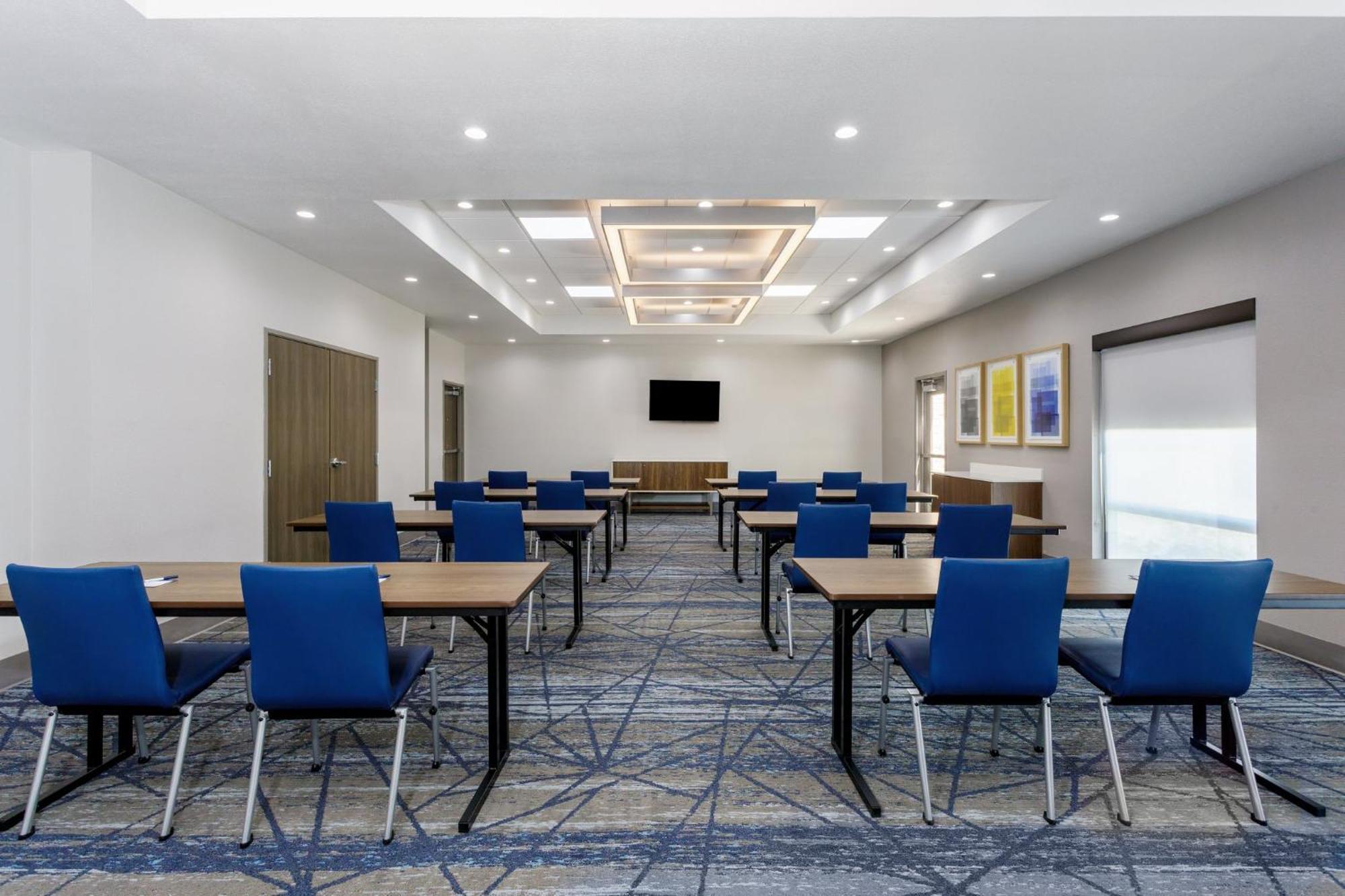 Holiday Inn Express & Suites Macclenny By Ihg Exterior photo